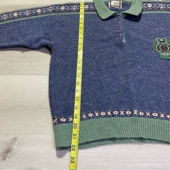 Vintage Gina Peters Henley Wool Blend Indian Blanket Sweater, Est. Sz Med-Large - Picture 7 of 7
